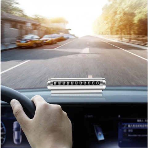 Dočasná parkovací značka — viditelné telefonní číslo